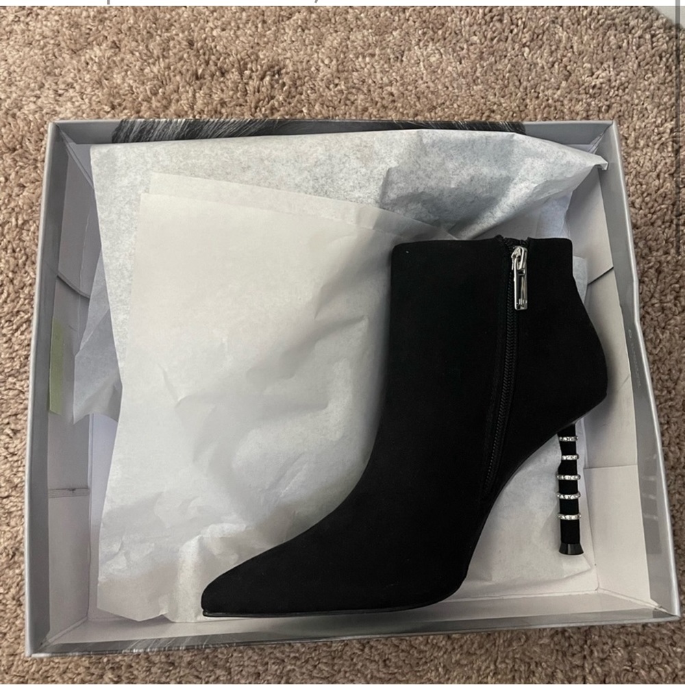 Women’s shoe